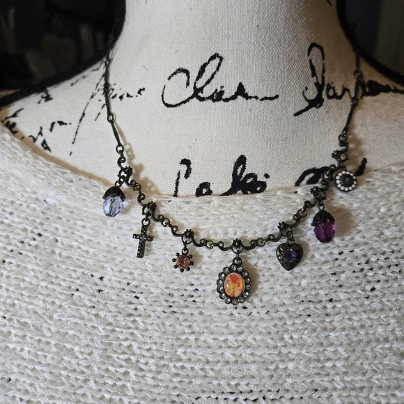 Charming Multi-Color Pendant Necklace - Picture 5 of 6